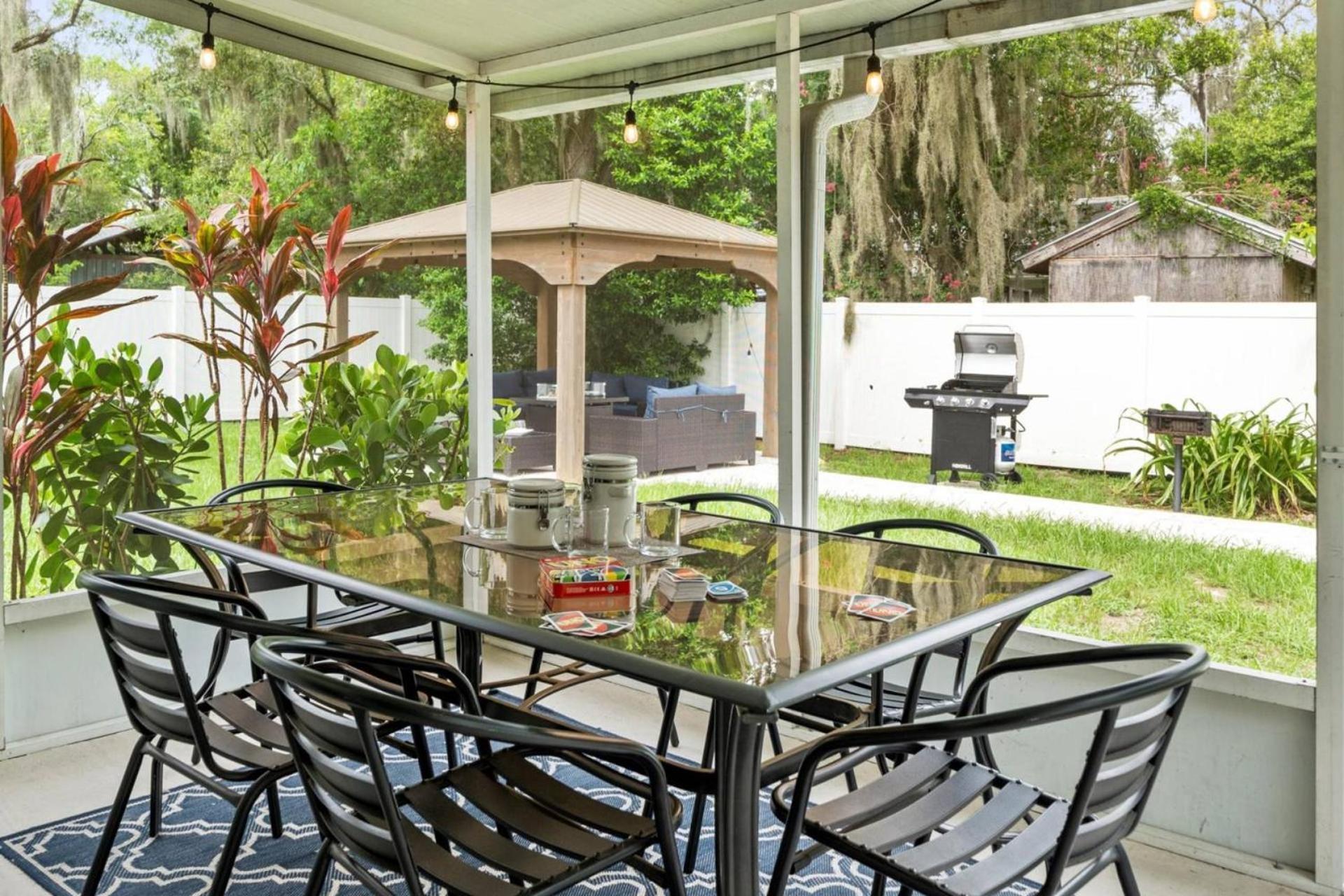 Adventure Awaits In Tampa Bay With Beautiful Decor 4Br With Backyard Oasis Near Busch Gardens & Adventure Island Villa Exterior photo